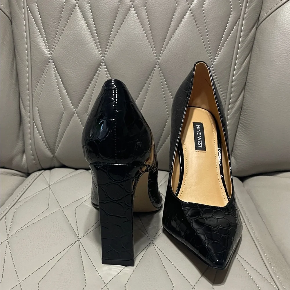 Nine West TAMANT Black Croc-Embossed Block Heel Pumps - Picture 10 of 11